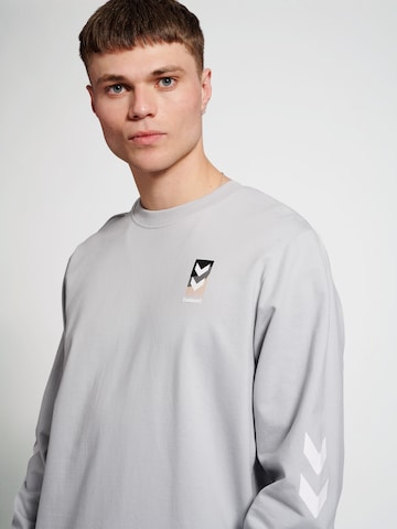 Hummel Sportsweatshirt in Grau