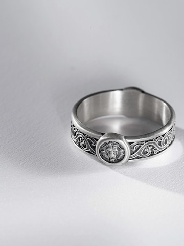 REYTEL Ring 'LION' in Zilver: voorkant