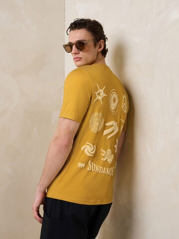 Next T-Shirt in Gelb