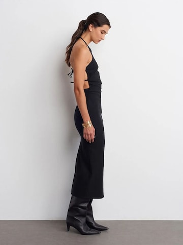 Dilvin Dress in Black