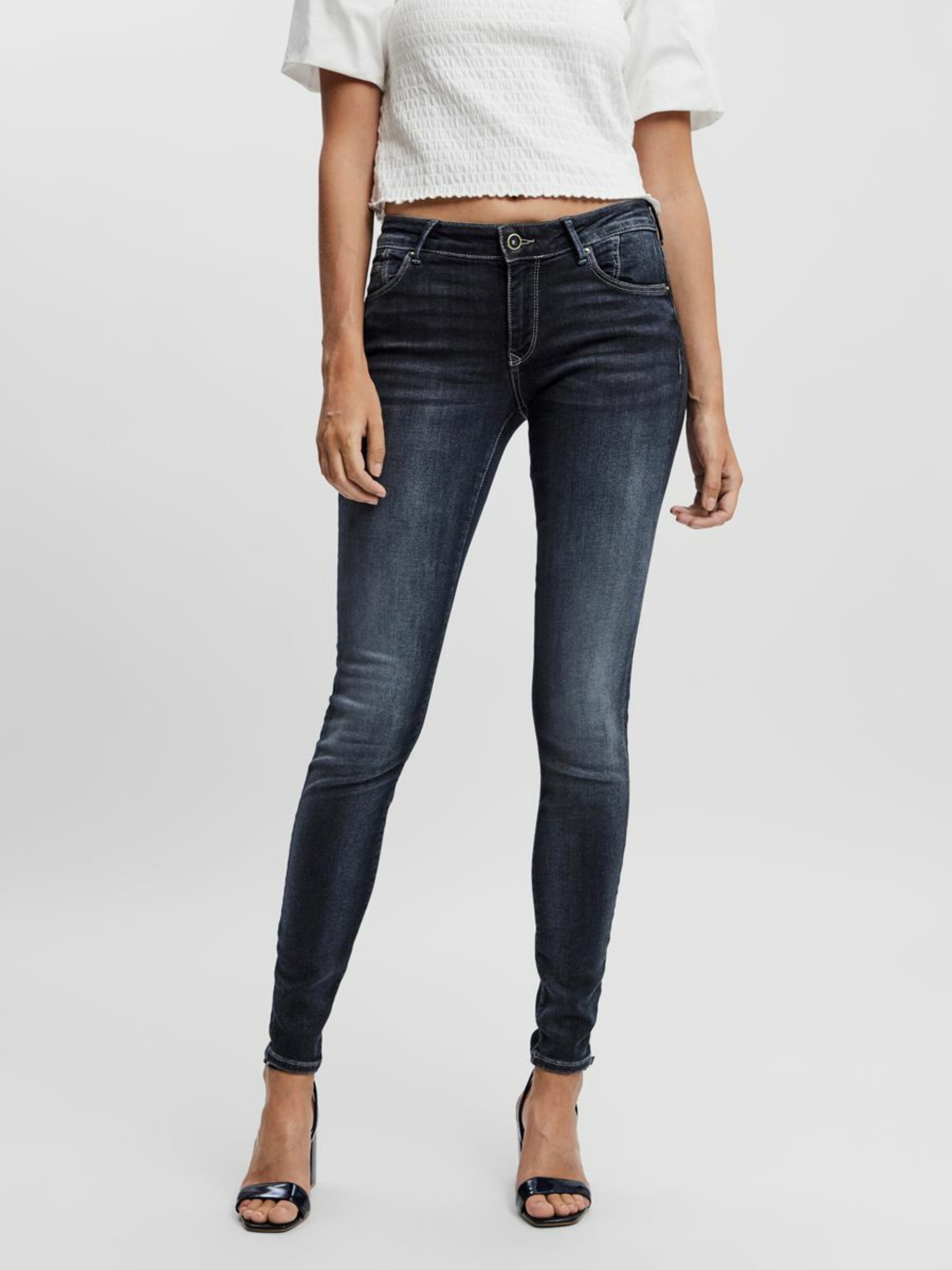 Frauen Jeans VERO MODA Jeans 'LYDIA' in Dunkelblau - CT94656 Frauen Jeans VERO MODA Jeans 'LYDIA' in Dunkelblau - CT94656