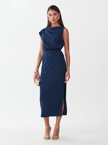 Robe de soirée St MRLO en bleu : devant