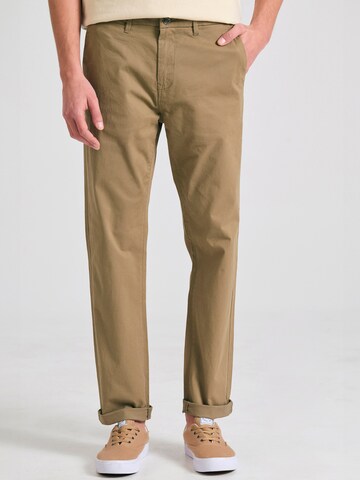 Funky Buddha Regular Chino trousers in Green: front