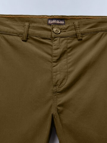 regular Pantaloni 'M-PUYO SUM' di NAPAPIJRI in beige