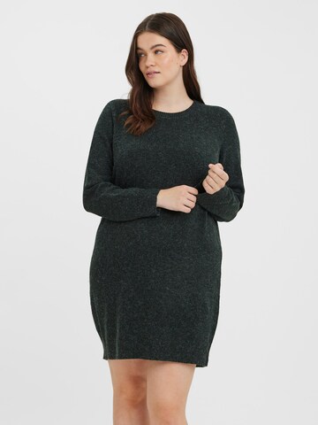 Vero Moda Curve Knitted dress 'Doffy' in Green: front