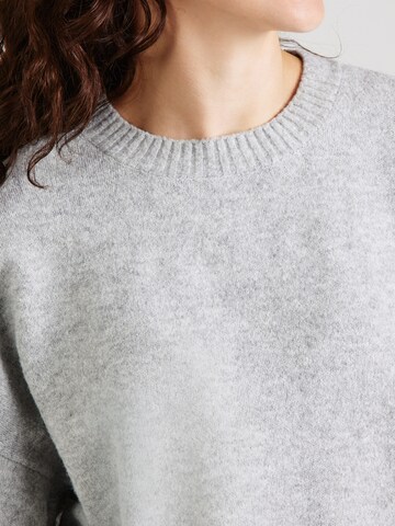 Vero Moda Curve Pullover 'VMCBoom' in Grau