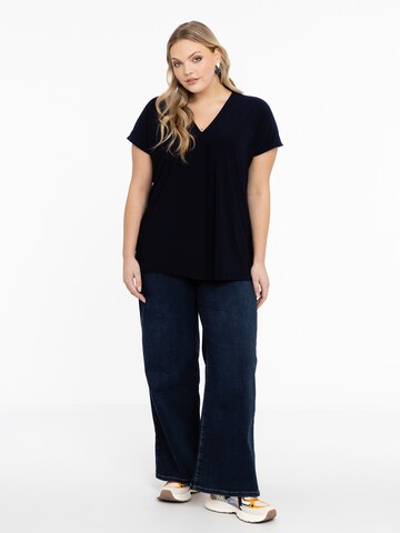 YOEK Flared Jeans in Blue