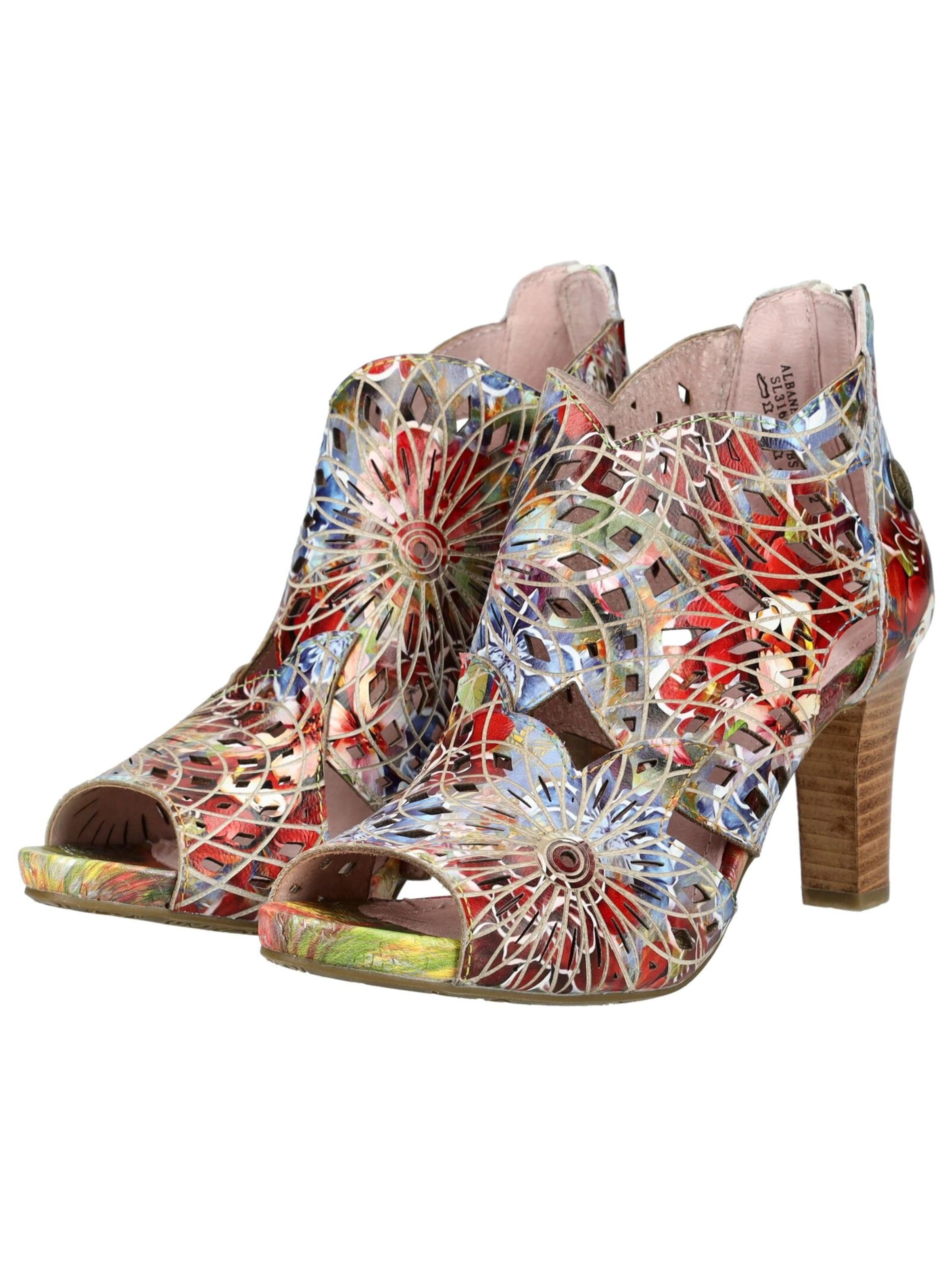 Laura Vita Ankle Boots in Red