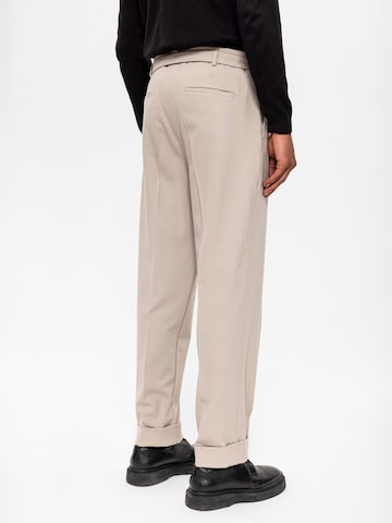 Antioch - Slimfit Pantalón de pinzas en beige