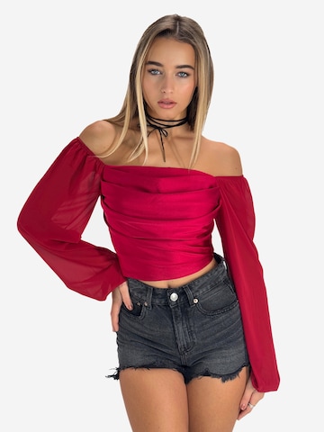 Elara Bluse in Rot: Vorderseite