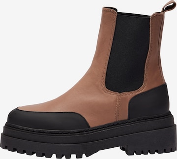 SELECTED FEMME Chelsea Boots 'Asta' in Brown: front
