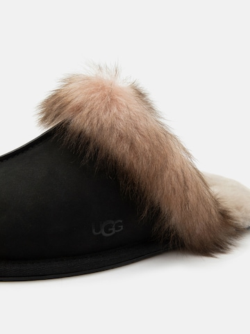 UGG Kapcie 'Scuffette' w kolorze czarny