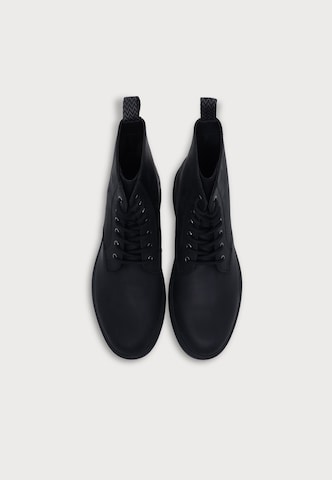 BOSS - Botas con cordones 'Ferling' en negro: arriba