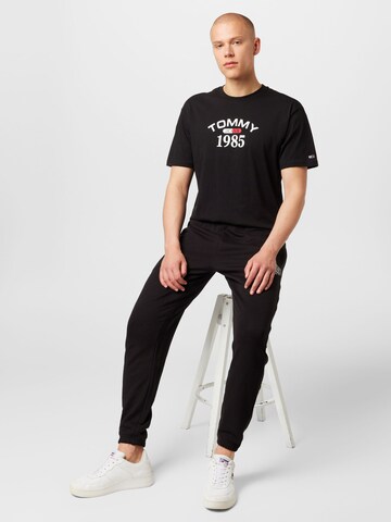 Tricou de la Tommy Jeans pe negru