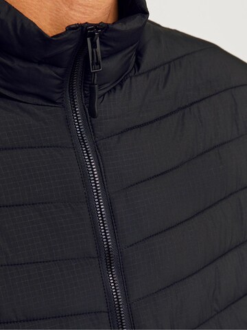 Giacca di mezza stagione 'JJESTATE' di JACK & JONES in nero
