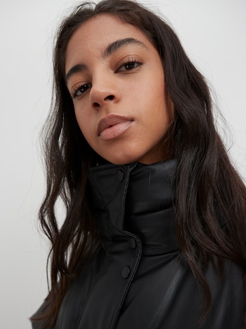 EDITED Winter Jacket 'Kea' in Black