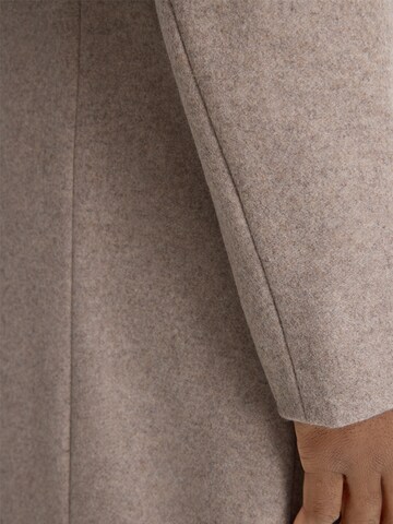 STRELLSON Between-Seasons Coat 'Park Lane' in Beige