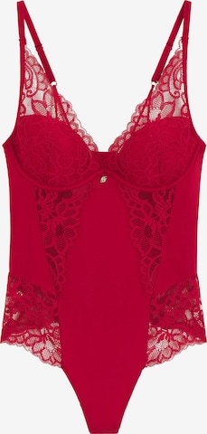 Body di BOSS in rosso: frontale