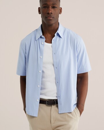 Regular fit Camicia di WE Fashion in blu: frontale