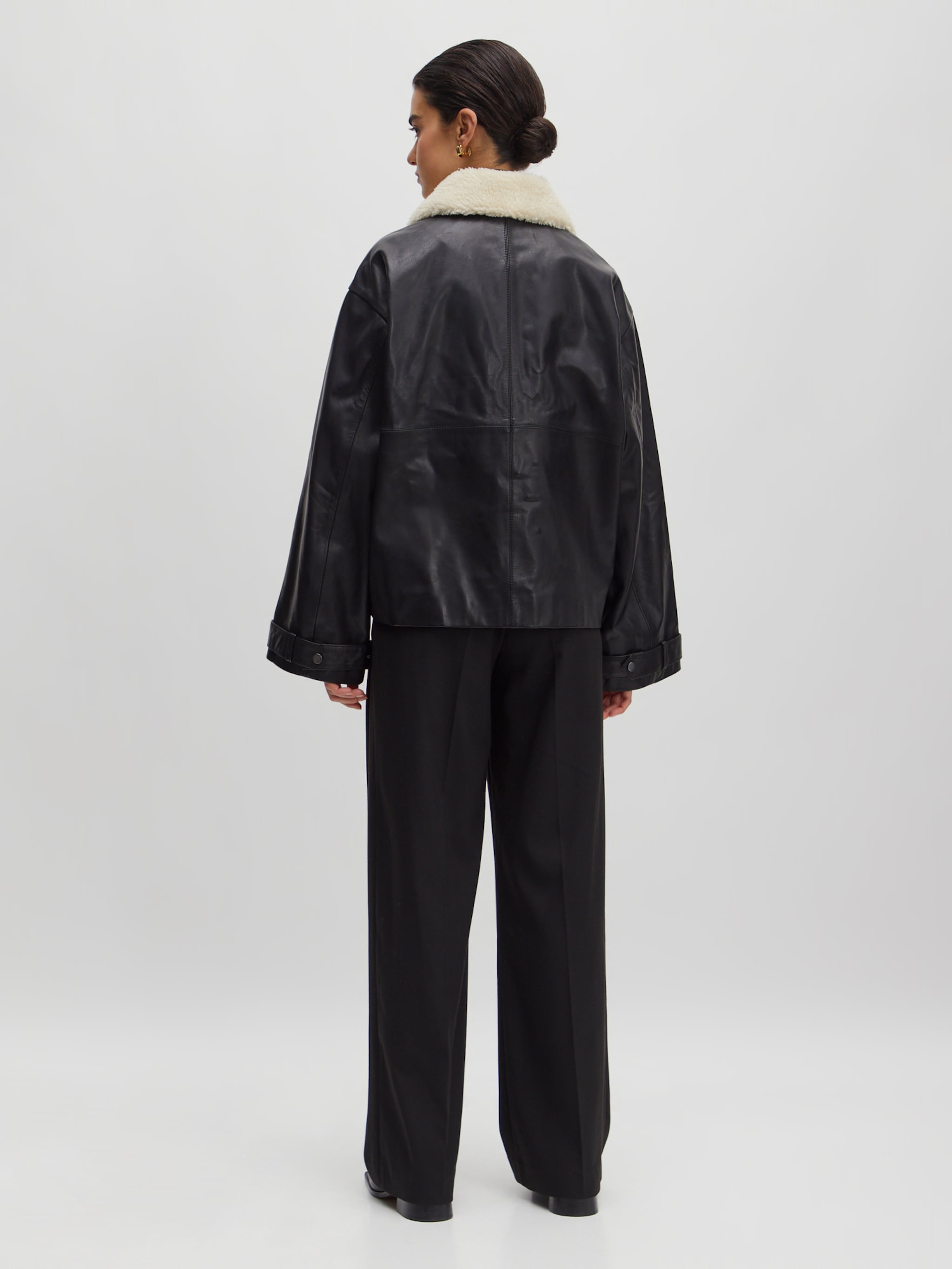 EDITED Produkte Lederjacke 'Orela' schwarz