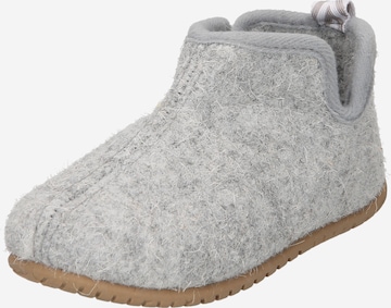 Hummel Slippers in Grey: front