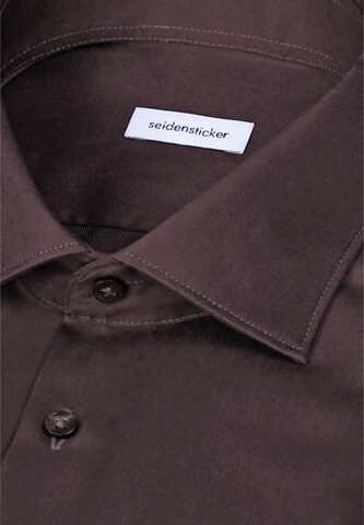 Coupe slim Chemise business 'Smart Classics' SEIDENSTICKER en rouge