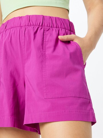 GAP tavaline Püksid 'OFF-DUTY', värv roosa