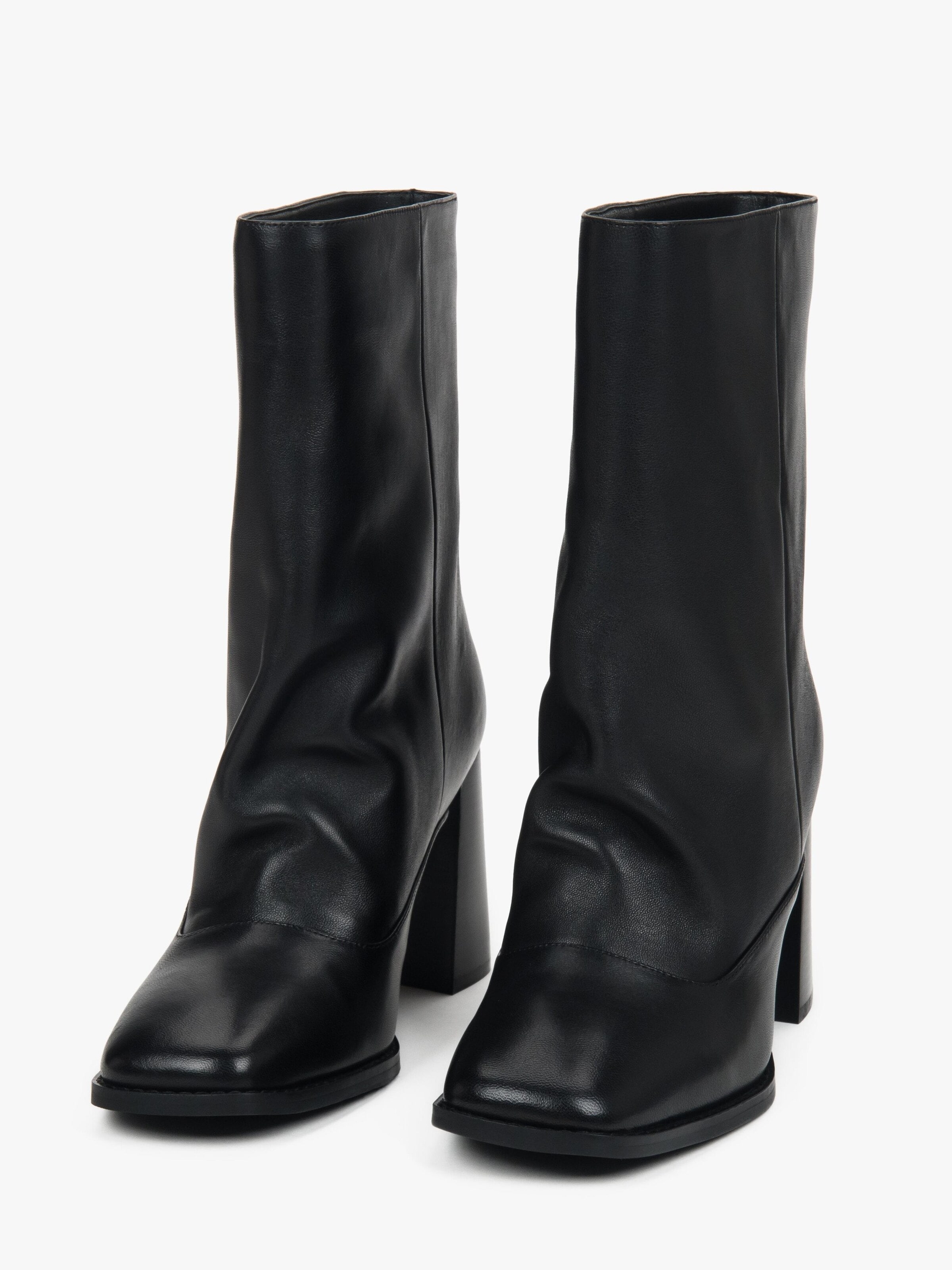 Estro Ankelboots '25118' i svart