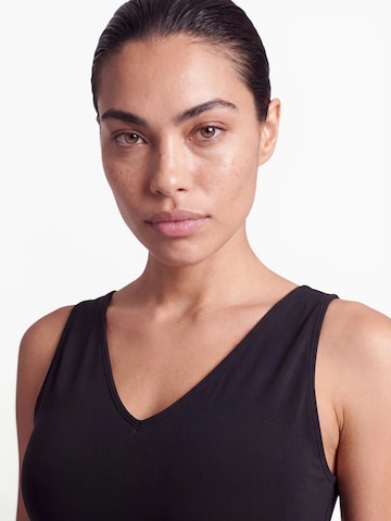 V!BE STUD!OS Bustier Urheilurintaliivit värissä musta