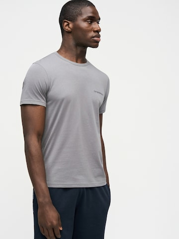 Emporio Armani T-shirt i grå