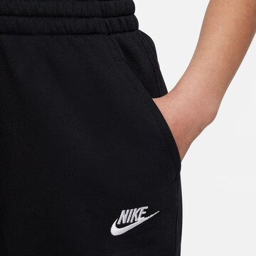 Effilé Pantalon 'Club Fleece' Nike Sportswear en noir