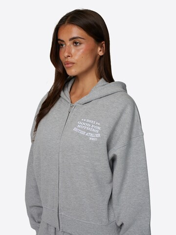 Giacca di felpa di Good For Nothing in grigio