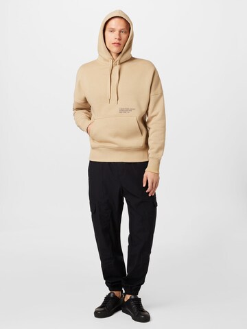 Sweat-shirt Calvin Klein Jeans en beige