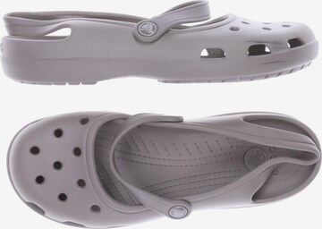 Crocs Sandalen 41,5 in Grau: predná strana