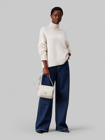 Calvin Klein Umhängetasche in Grau