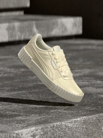 PUMA Låg sneaker 'Carina 30 Perla' i vit