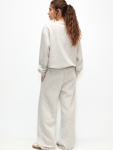 Pull&Bear Sweatshirt in Grau