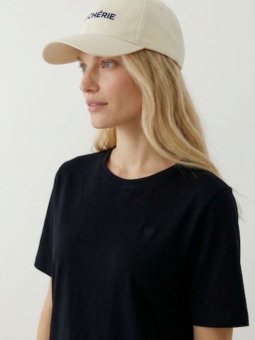 OUI Cap in Beige