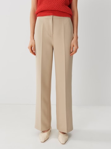 Someday Loose fit Pleated Pants 'Caila' in Beige: front