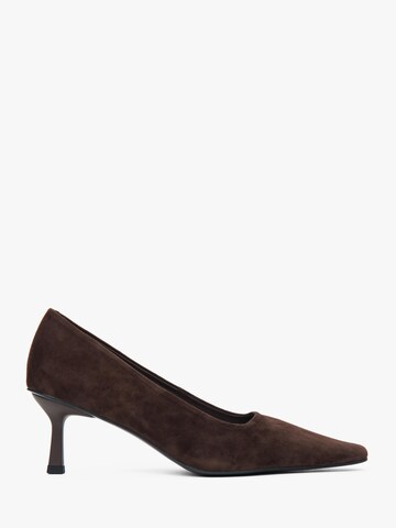 Estro Pumps '1158-1' in Brown