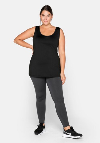 Sport top de la SHEEGO pe negru