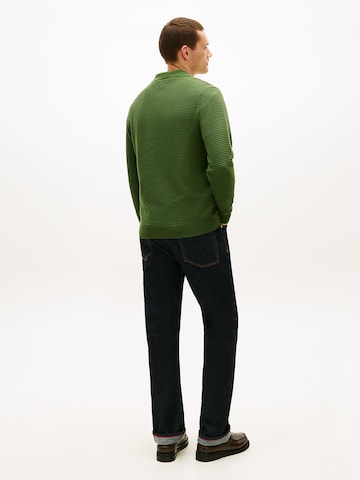 TOMMY HILFIGER Sweater in Green