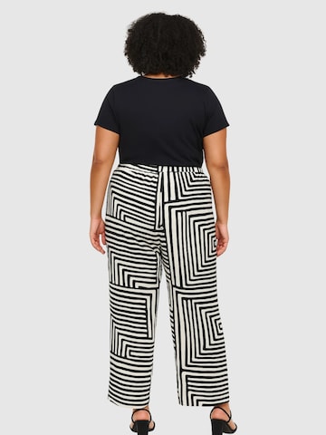Loosefit Jean 'Pantaloni 10308723' Vero Moda Curve en noir