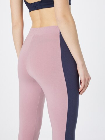 ADIDAS ORIGINALS Skinny Leggings i lilla