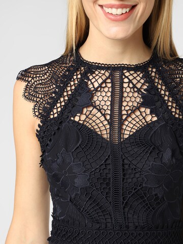 Lipsy Abendkleid in Schwarz