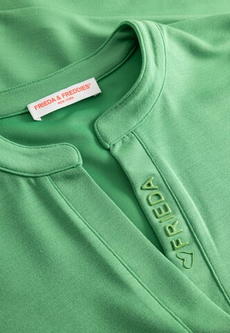 Frieda & Freddies NY Sweatshirt in Green
