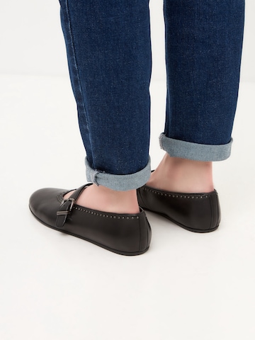 CESARE GASPARI Ballerina 'Jane' in Black