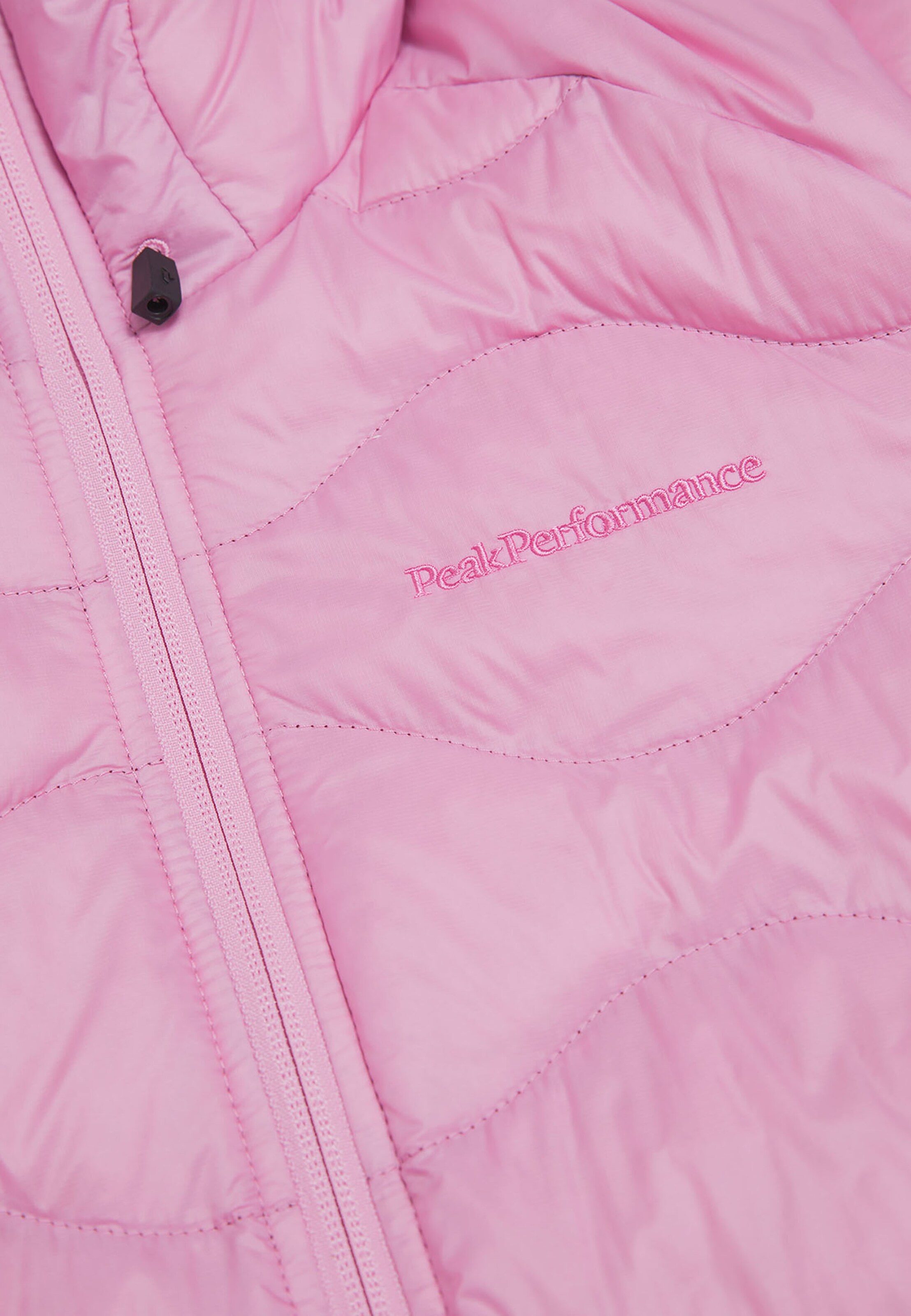 PEAK PERFORMANCE Steppjacke W Helium Down Hood Jacket in Pink