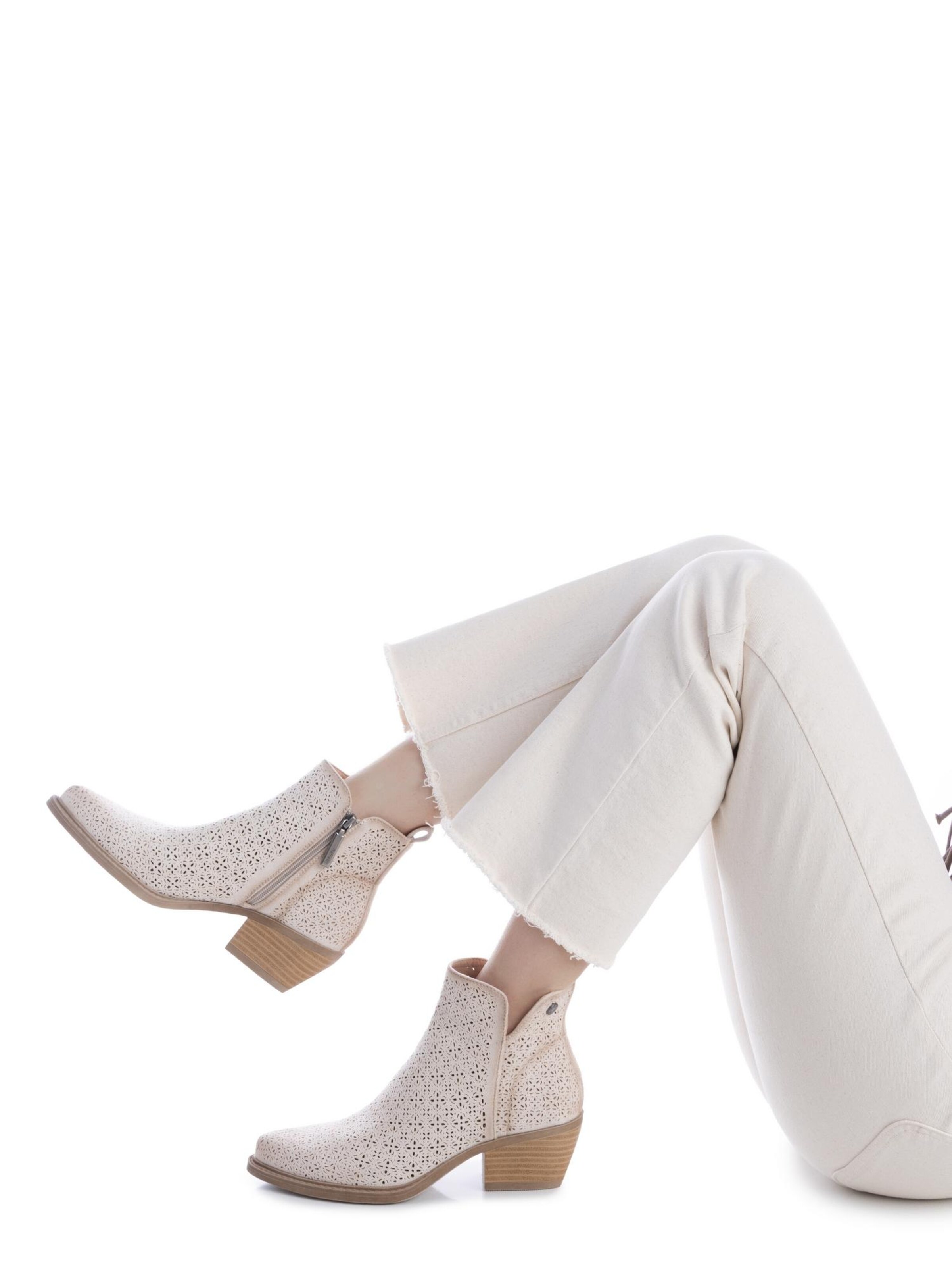 Refresh Ankle Boots in Grey