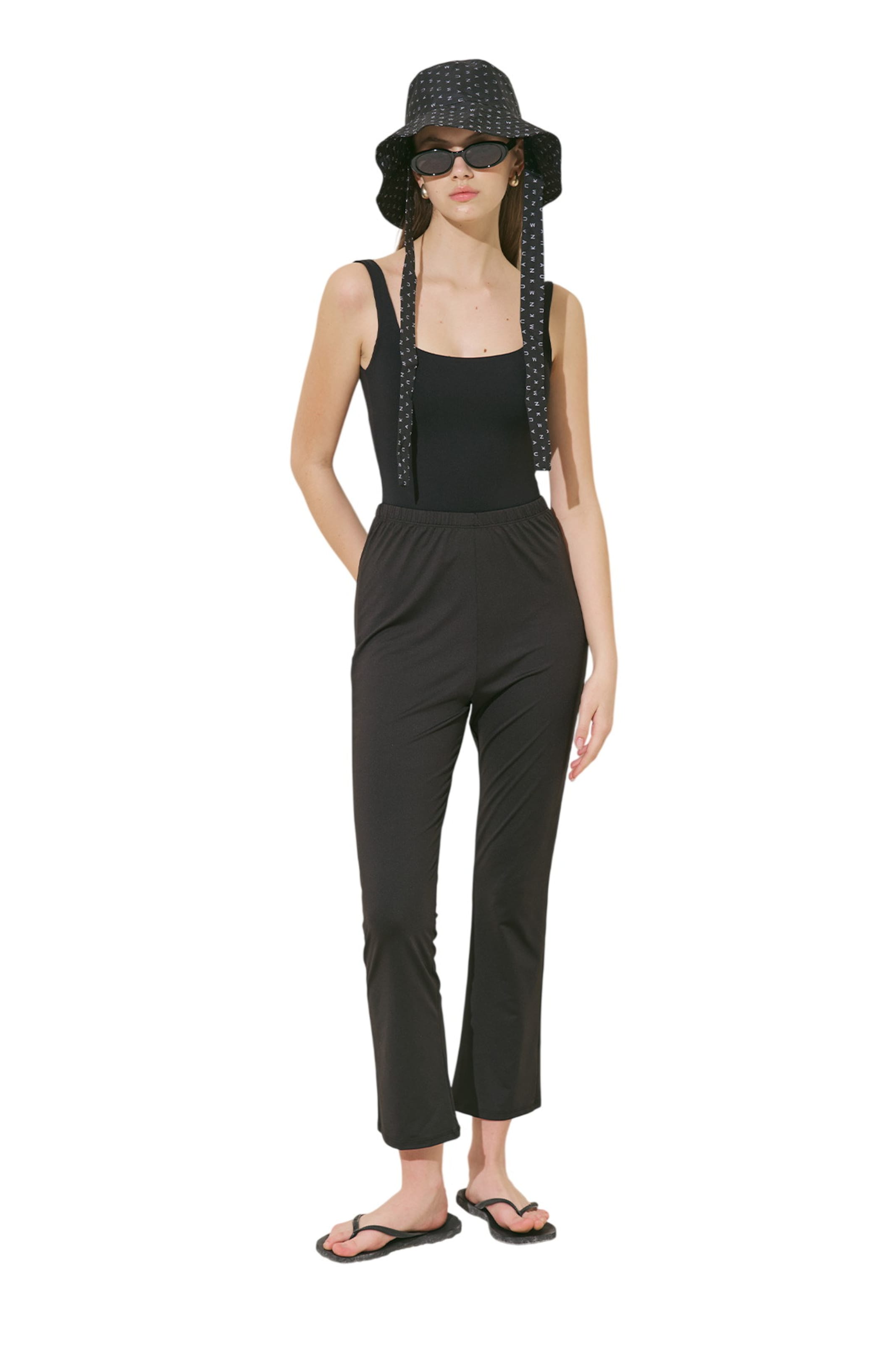 MANUKA T-shirt Badpak in Zwart: voorkant